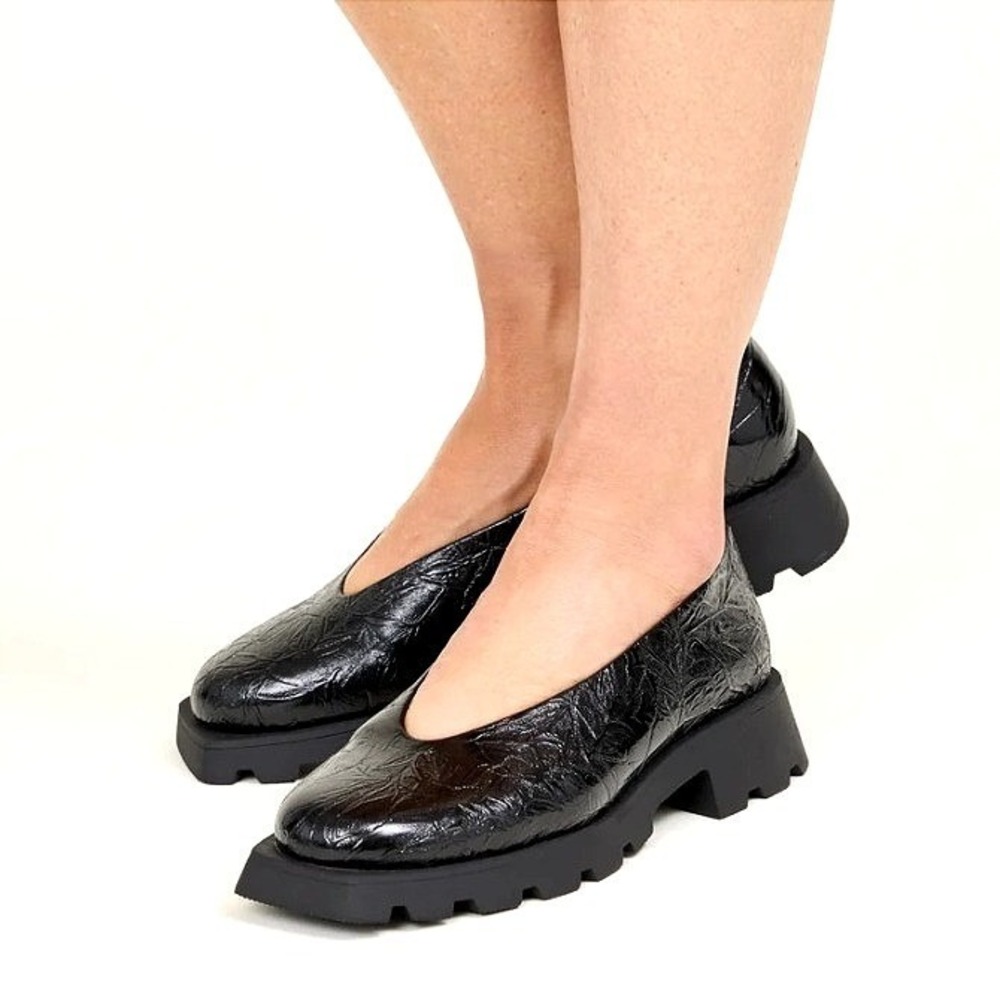 NIB Katy Perry Daarling Slip On Black‎ Wrinkle Patent Loafer Women's Size 5.5